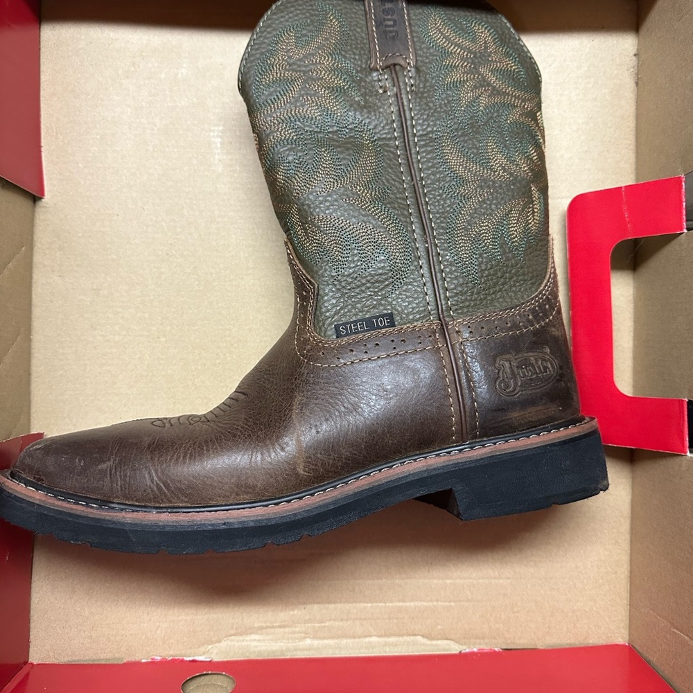 Justin Boots Men's Brown and Olive Western Boots